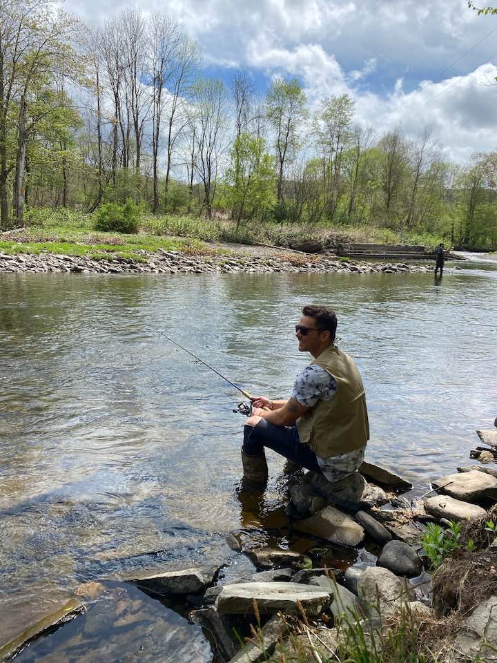 Remote work setup in a creekside cabin by J&S Creekside Cabins in Livingston Manor